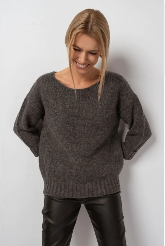 sweter z dodatkiem wełny, z rękawami 7/8 , z półokrągłym dekoltem w kolorze szarym