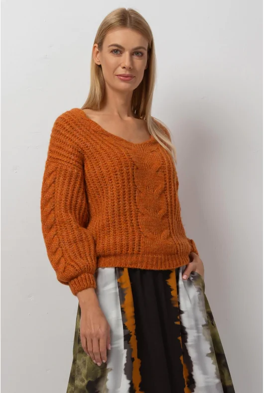 gruby sweter z wełną w kolorze pomarańczowym, z ozdobnym plecionym warkoczem
