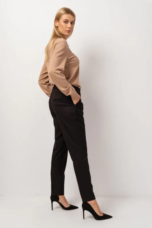 eleganckie spodnie damskie w kant w kolorze czarnym