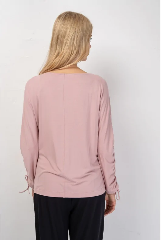 Damska bluzka z rękawami nietoperzowymi z wiskozy bambusowej w kolorze różowym