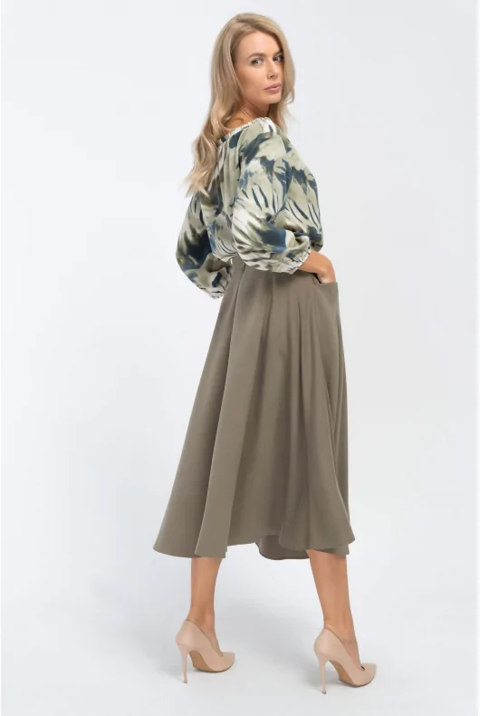 Elegancka rozkloszowana spódnica midi z wiskozy w kolorze khaki
