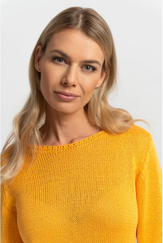 prosty damski sweter z rękawami 3/4 za łokieć, w kolorze żółtym