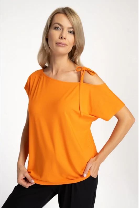 pomarańczowa bluzka z mikromodalu z krótkim rękawem i wiązaniem na ramieniu.