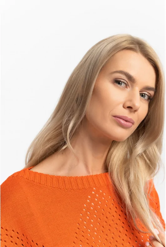 ażurowy sweterek z krótkim rękawami w kolorze pomarańczowym
