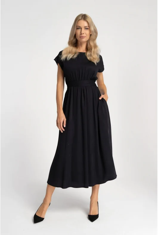 czarna sukienka MIDI z krótkim rękawem, wiązana w pasie