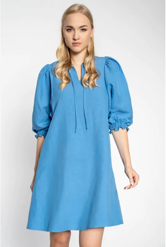 niebieska trapezowa sukienka MINI z bufkami z lnem