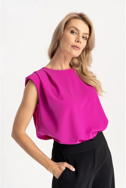 Elegancka różowa bluzka bez rękawów