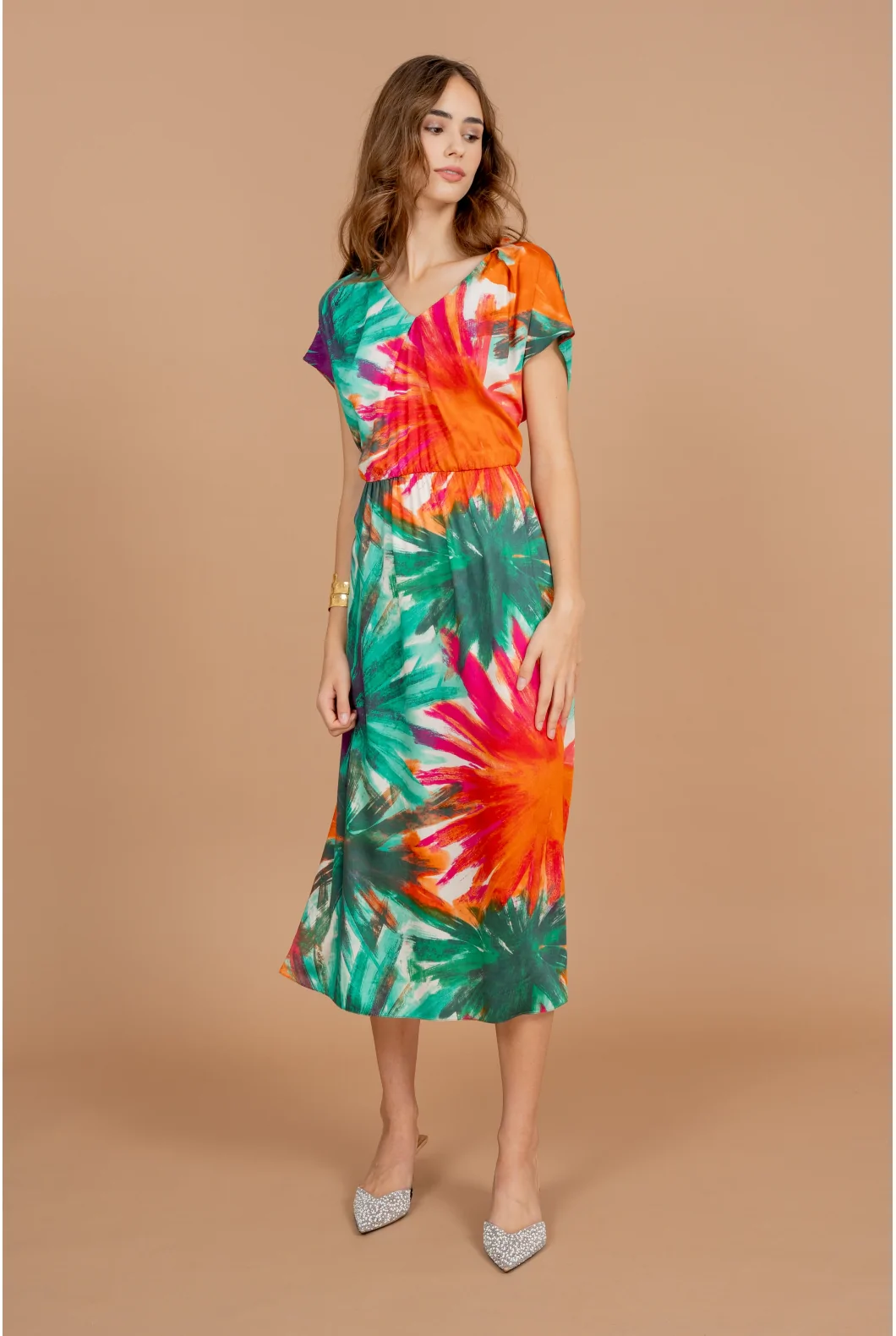 Sukienka midi w tropikalny wzór